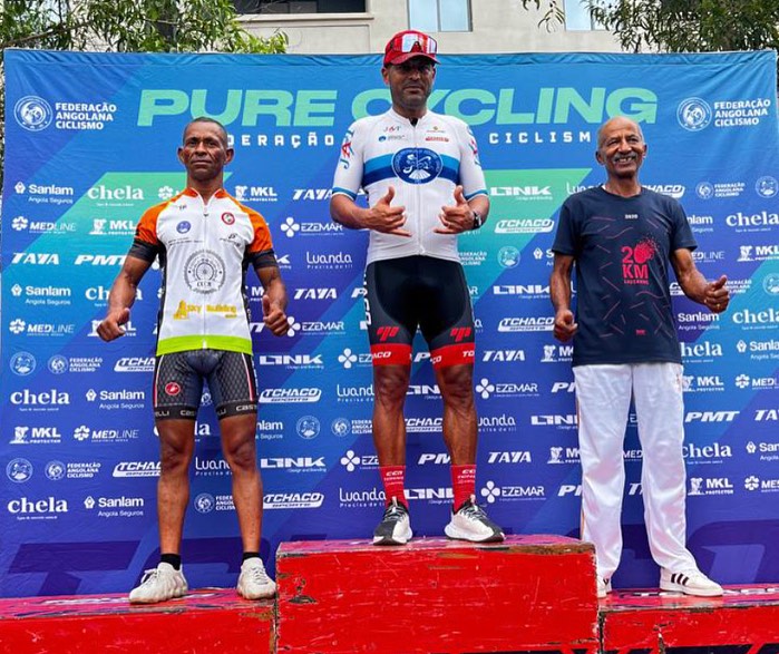 Sandro Carvalho Dominates the Cycling Luanda Cup